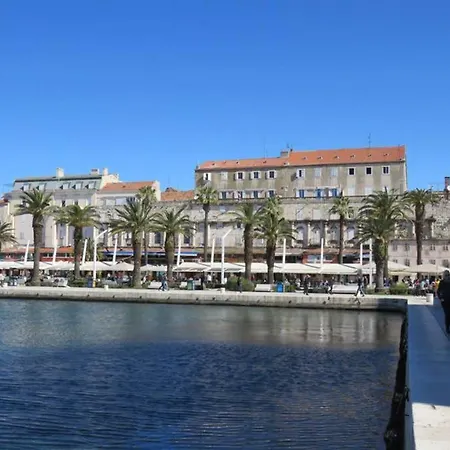 Sweet Peppermint View Apartment Split