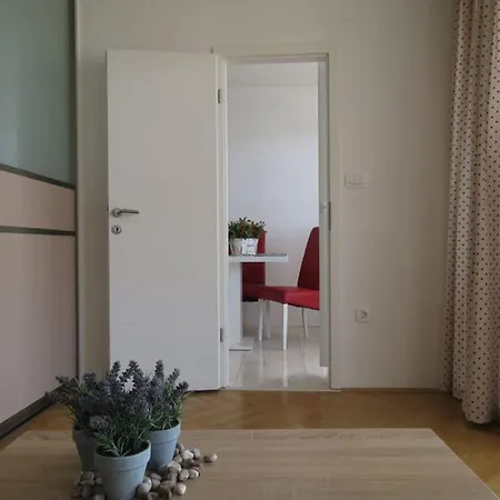 Sweet Peppermint View Apartment