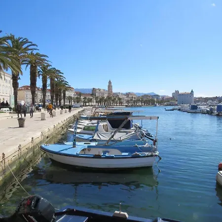 Sweet Peppermint View Apartment